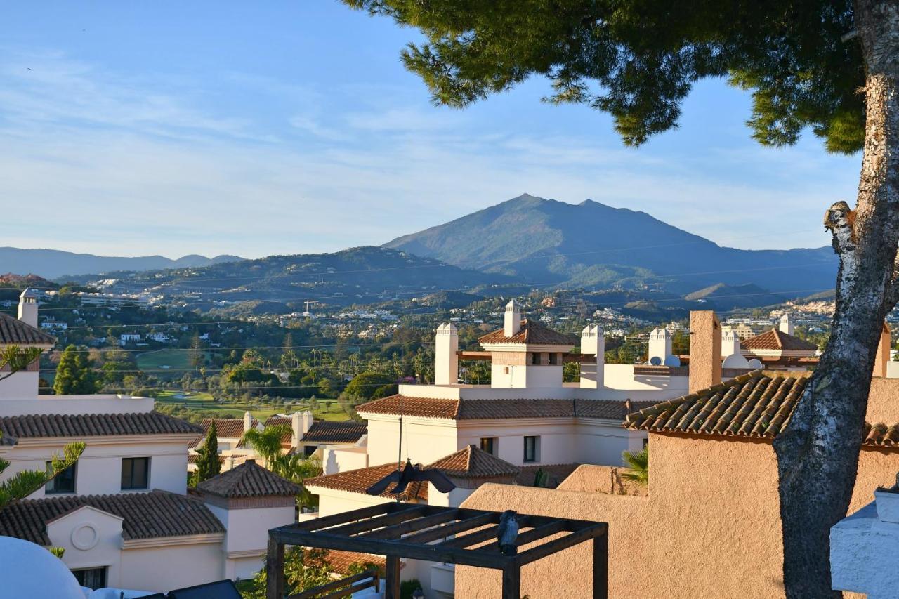 Yellow Jasper - Gemstone Getaway Marbella Exterior photo